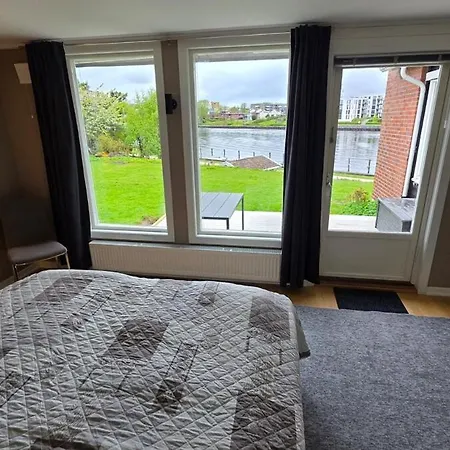 Prestelandet Feriehus *